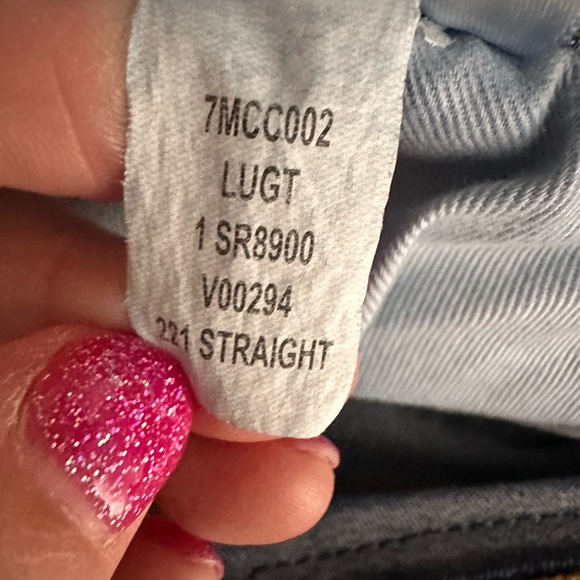 Lucky Brand Men’s 221 slim jeans. Size 38x30 - Picture 11 of 11